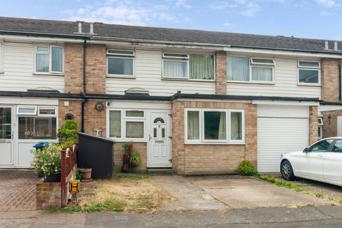45 Earle Gardens, Kingston Upon Thames, KT2 5TB