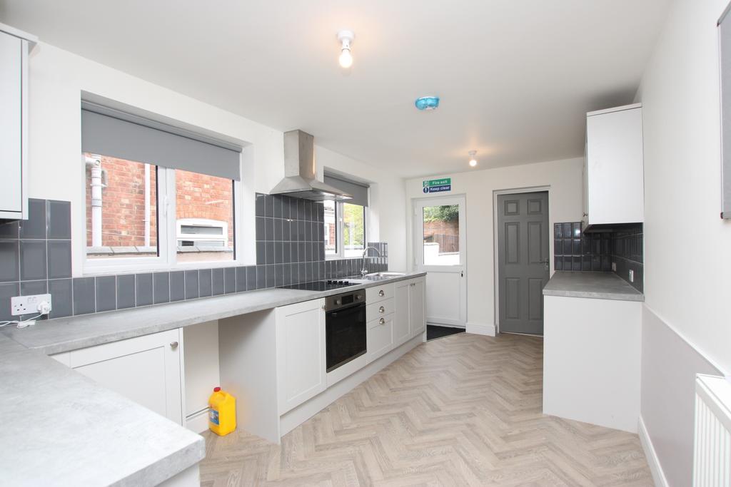Kitchen 2
