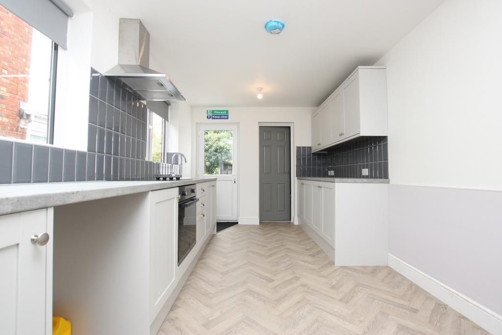Kitchen 3