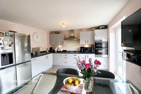 4 bedroom detached house for sale, Whitby Drive, Winnington