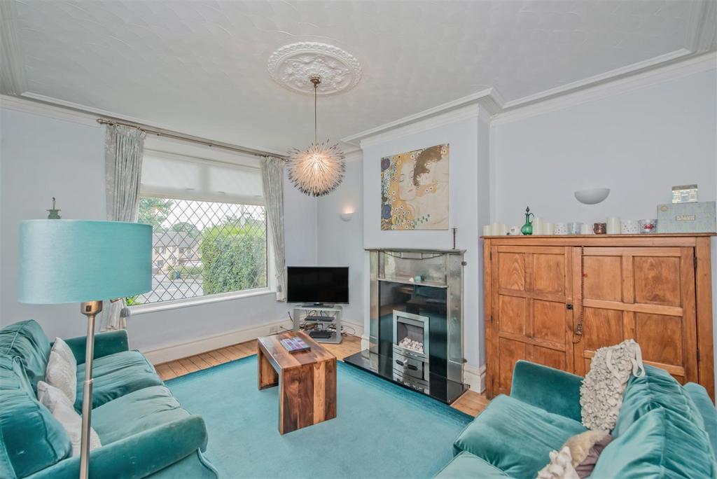 Living Room: