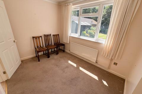 2 bedroom bungalow for sale, Paget Close, Wimborne, BH21