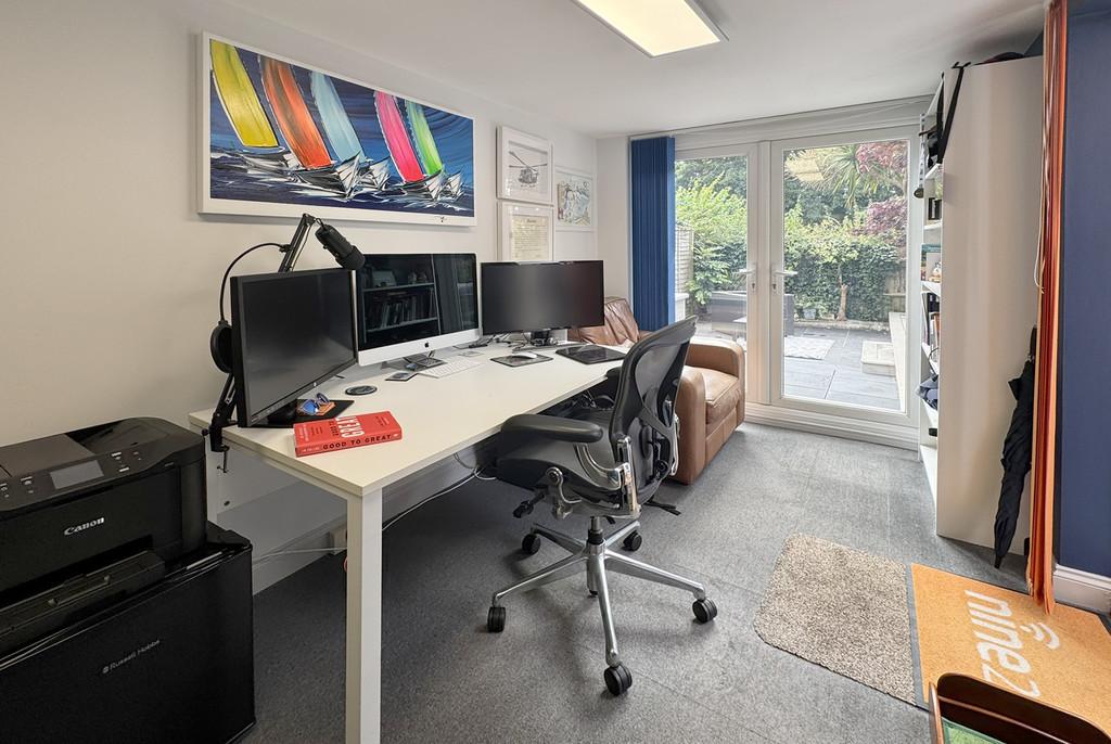 9 CP Office 1