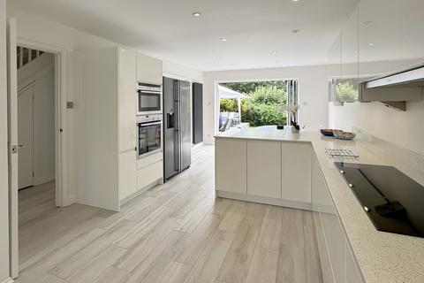 4 bedroom detached house for sale, Clarendon Park, Lymington SO41