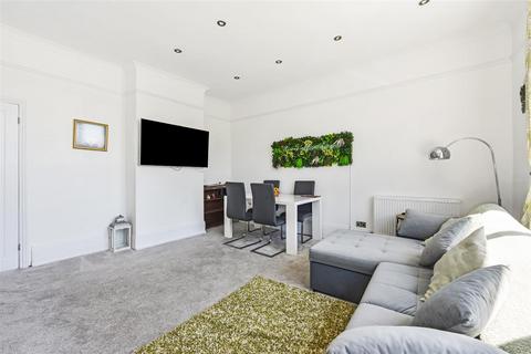 2 bedroom flat for sale, Albert Road, Southsea