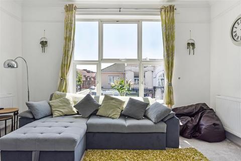 2 bedroom flat for sale, Albert Road, Southsea
