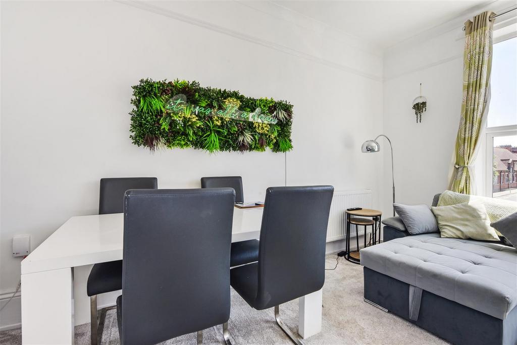Lounge / Diner