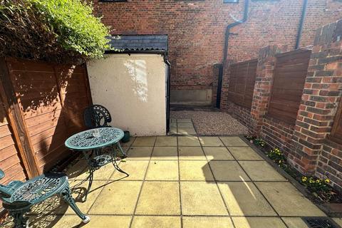 undefined, The Hart, Farnham