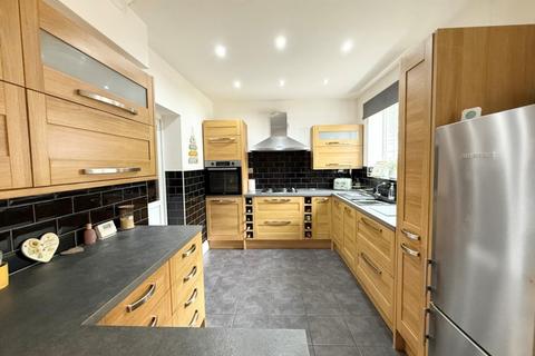 4 bedroom semi-detached house for sale, Waddens Brook Lane, Wednesfield