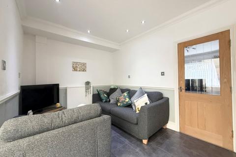 4 bedroom semi-detached house for sale, Waddens Brook Lane, Wednesfield