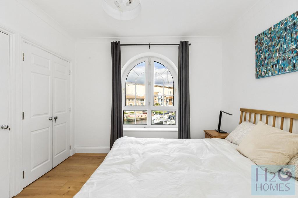 Wellington Court, Flat 28-011