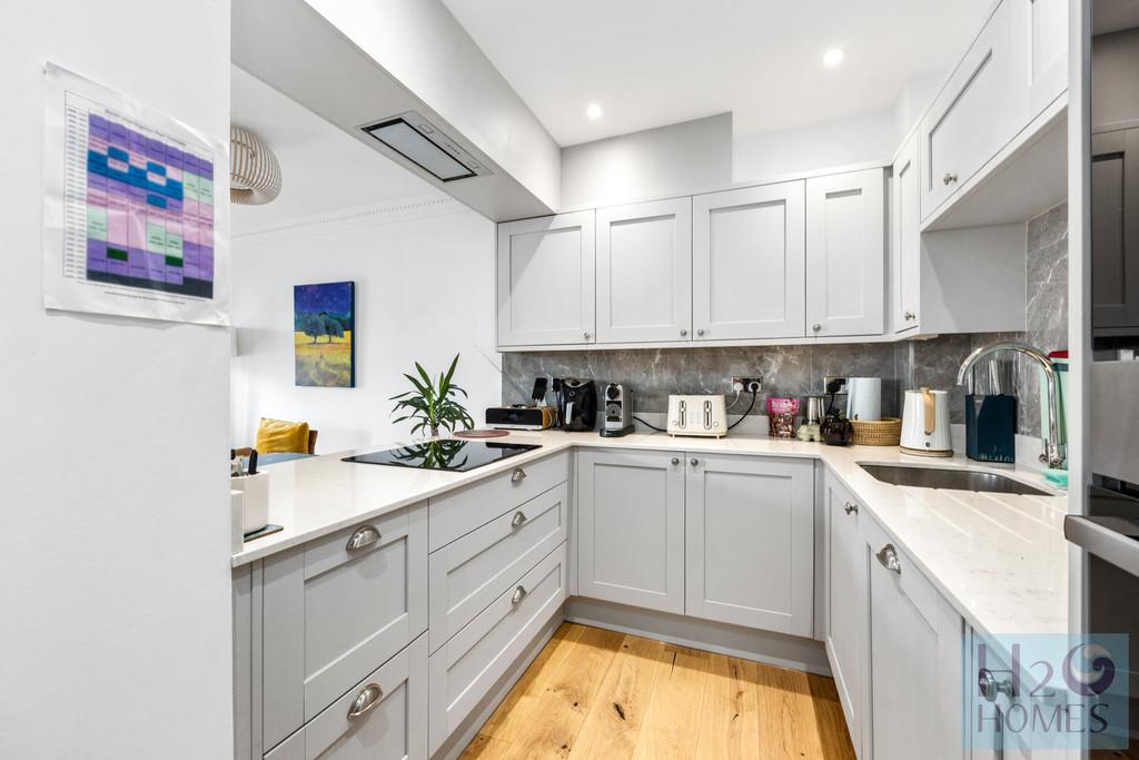 Wellington Court, Flat 28-014