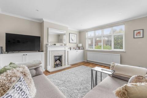22 Beechwood Close, Amersham, HP6 6QU