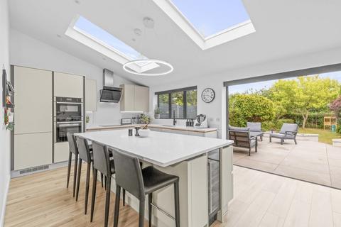 22 Beechwood Close, Amersham, HP6 6QU