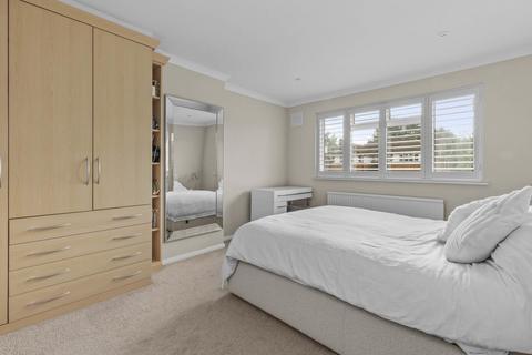 22 Beechwood Close, Amersham, HP6 6QU