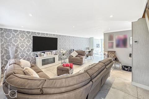 2 bedroom semi-detached house for sale, Horsey Road, Kirby-le-Soken CO13