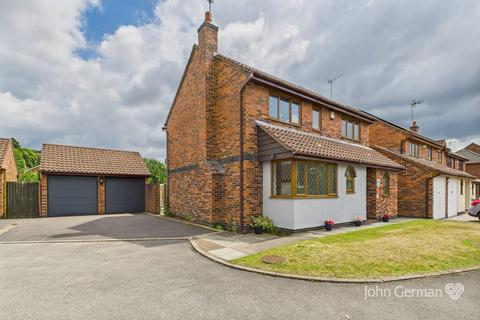 4 bedroom detached house for sale, Moathouse Close, Acton Trussell