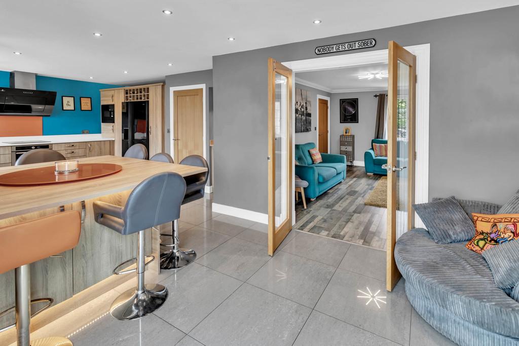 Kitchen - Dining room