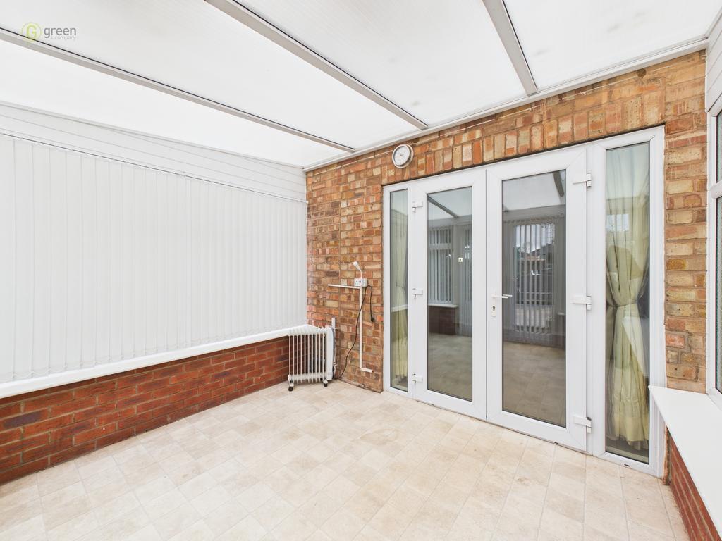 Cam05591g0pr0125still012