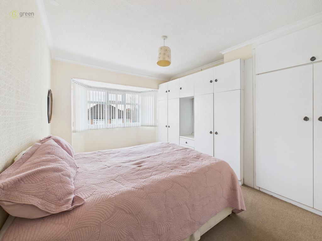 Cam05591g0pr0125still025