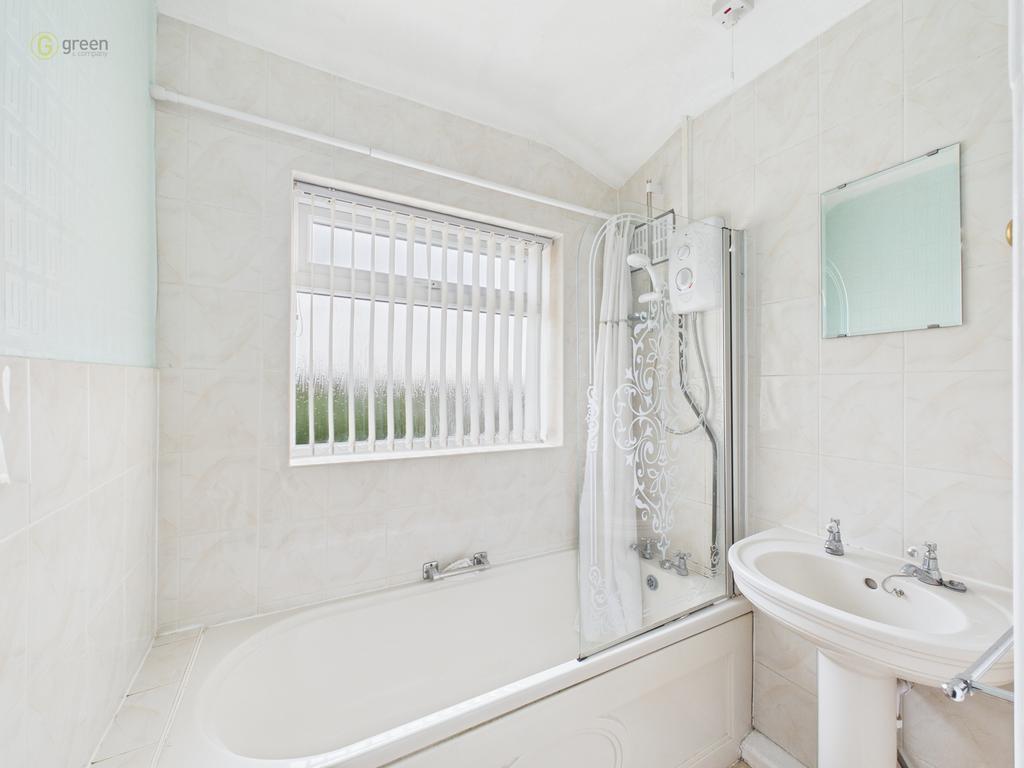 Cam05591g0pr0125still036