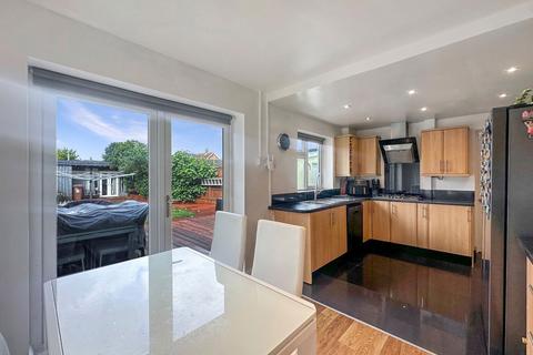 50 Cornwell Crescent, Stanford-le-hope, SS17 7DL