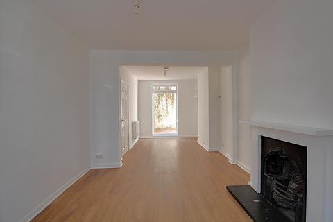 4 bedroom terraced house to rent, Over Street, North Laine, Brighton