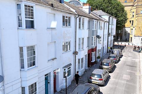 4 bedroom terraced house to rent, Over Street, North Laine, Brighton