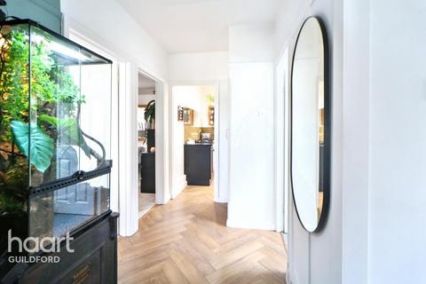 103 Saffron Platt, Guildford, GU2 9XY