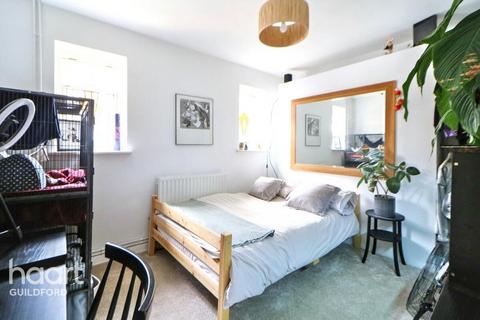103 Saffron Platt, Guildford, GU2 9XY