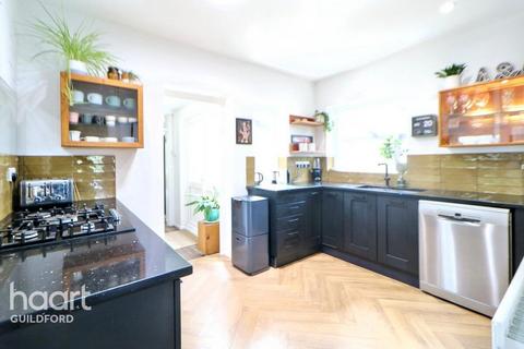 103 Saffron Platt, Guildford, GU2 9XY