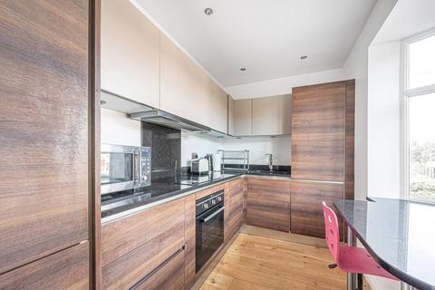 2 bedroom flat to rent, Holders Hill Road, Mill Hill East, London, NW7