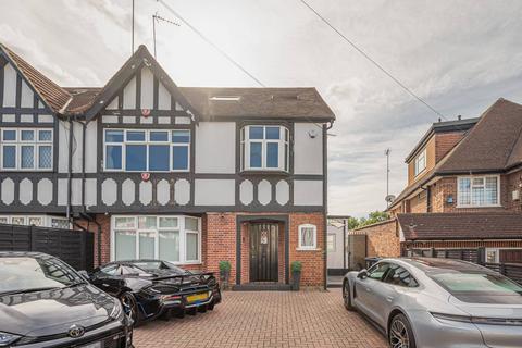 2 bedroom flat to rent, Holders Hill Road, Mill Hill East, London, NW7