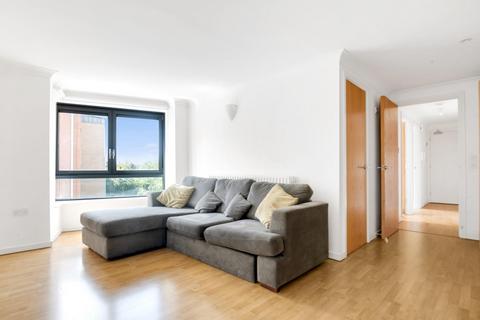 2 bedroom flat for sale, Lewis Gardens, London, N16