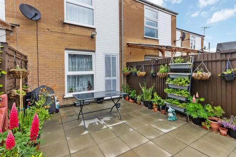 36 Willmore End, London, SW19 3DF