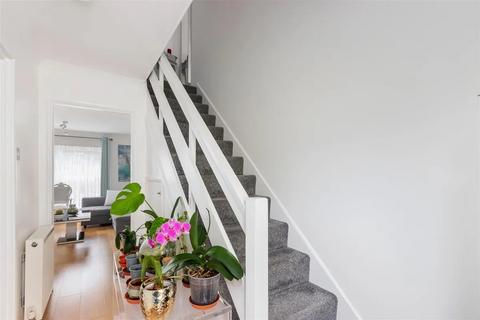 36 Willmore End, London, SW19 3DF