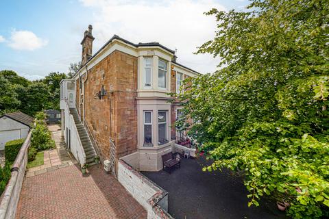 32a Myrtle Park, Glasgow, G42 8UQ