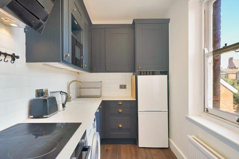 Flat 3, Albert Buildings Spencer Road, London, N8 9PF