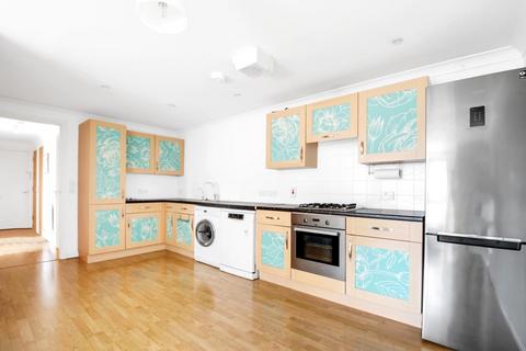 2 bedroom flat for sale, Lewis Gardens, London, N16