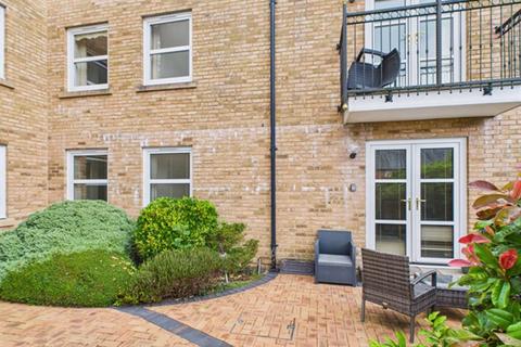 2 bedroom ground floor flat for sale, Hafan Tywi, The Parade, Carmarthen