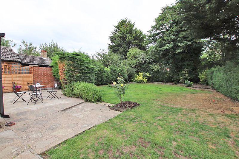 Rear Garden photo 2