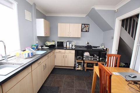 96 Carnforth Crescent, Grimsby, DN34 5JZ