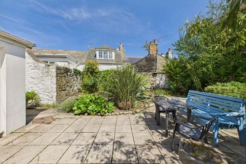 2 bedroom flat for sale, Royal Square, St. Ives TR26