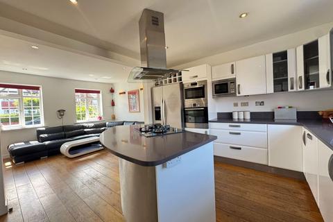 3 bedroom property to rent, Golf Open 2026 - Ashton Road, Hillside - Sleeps 6