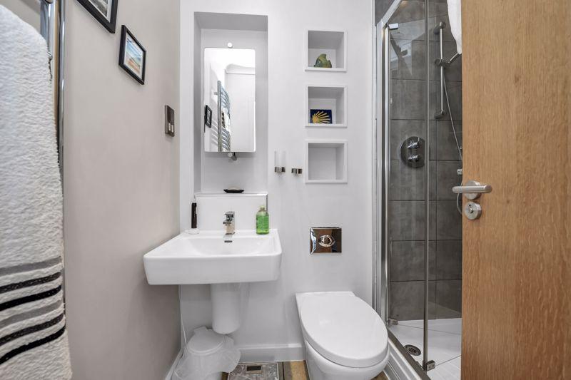Ensuite