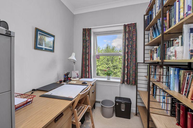 Bedroom/Study