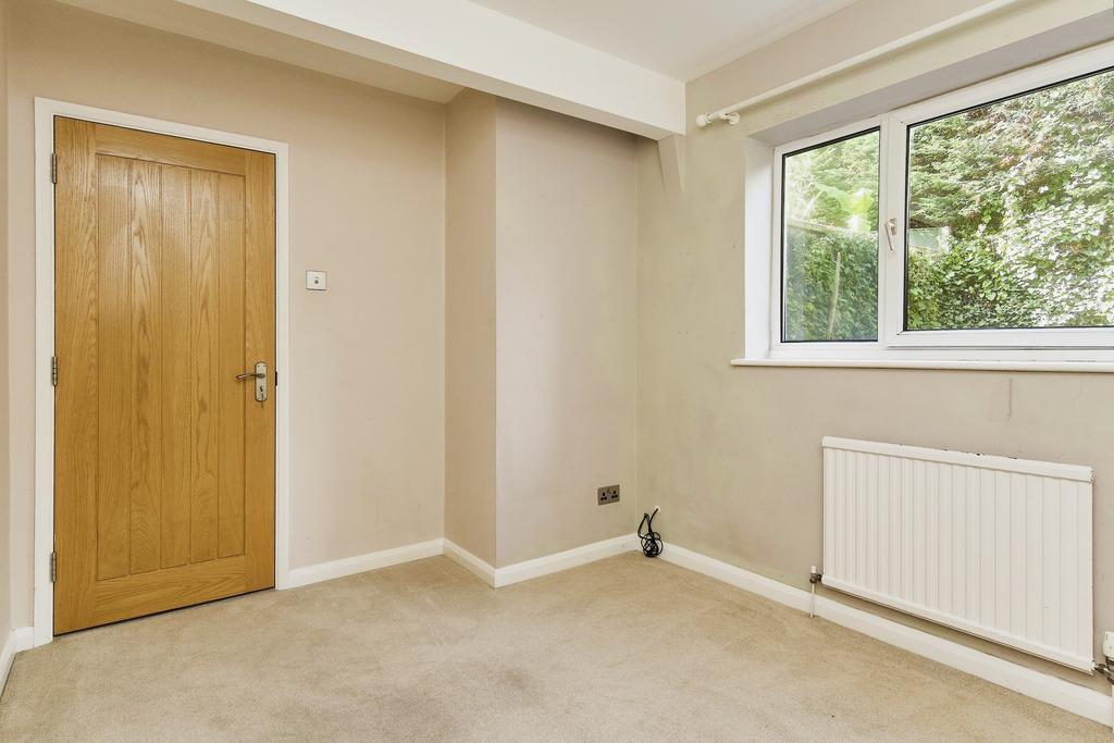 5 Bedroom