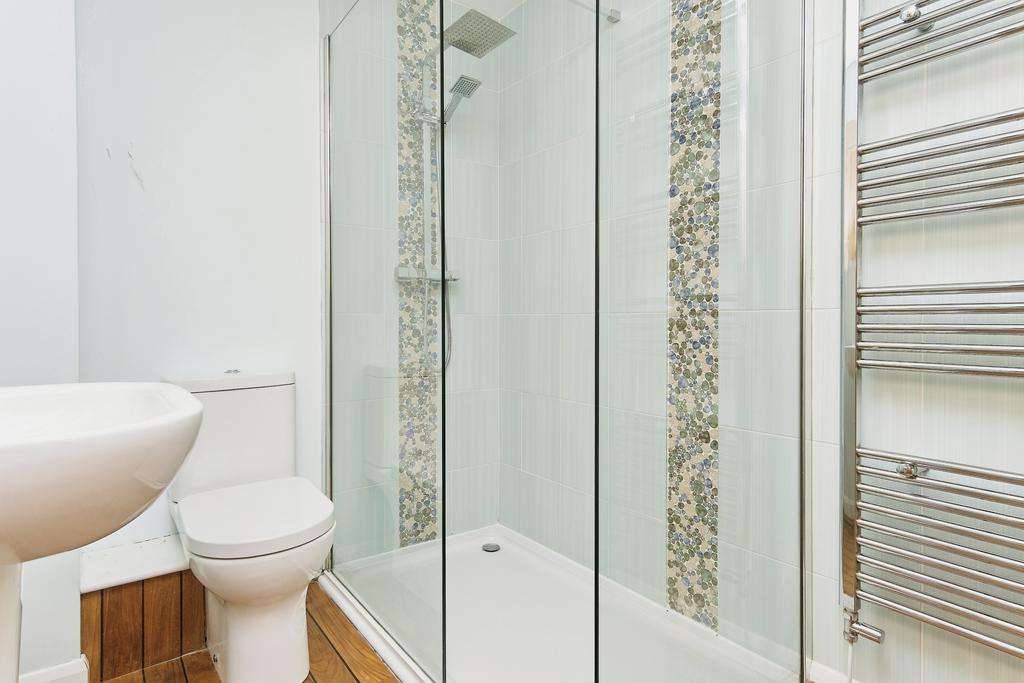 9 Bathroom