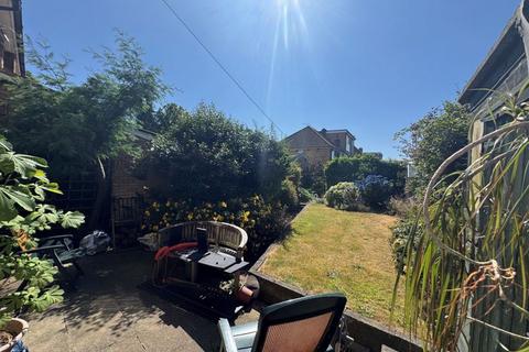 3 bedroom semi-detached house for sale, High Street, Harlington, Hayes