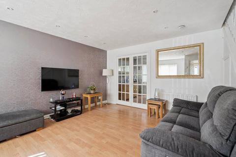 5 Five Fields Close, Watford, WD19 5BZ